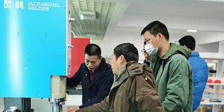 灵科超声波王总介绍机器