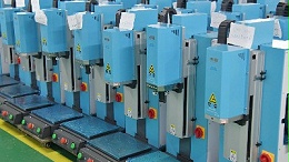 快易达超声波焊接机触摸屏“罢工”怎么办？