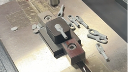 电子按键超声波焊接