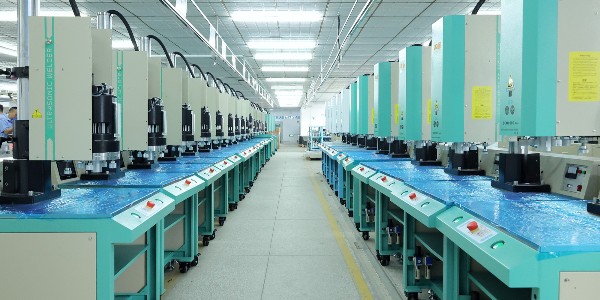 灵科超声波焊接机整机