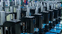 灵科超声波焊接：奶瓶塑料配件的高效清洁之选