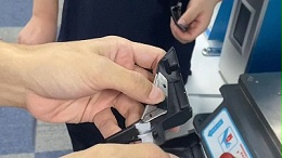 超声波焊接机在头盔配件焊接应用案例