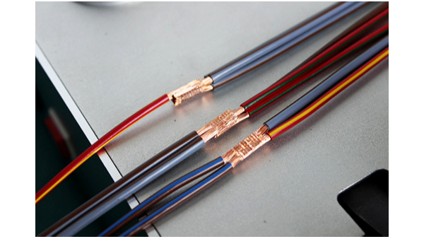 超声波金属焊接机：高效、精密的金属连接技术