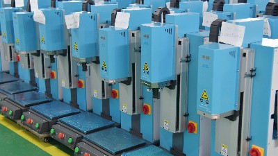 快易达超声波焊接机触摸屏“罢工”怎么办？