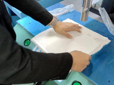 灵科超声波-方形无纺布焊接（各单层7MM）