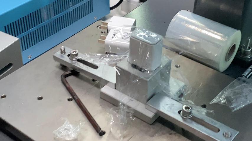 灵科超声波-手机充电器