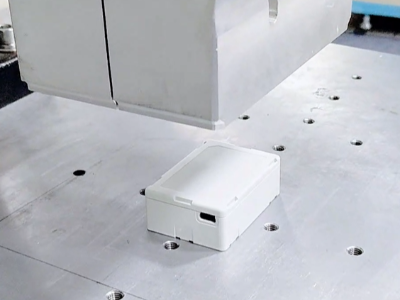 电源盒超声波焊接