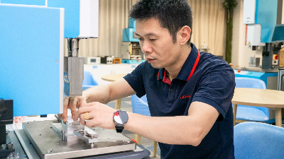 灵科超声波焊接变压器：<i style='color:red'>高效</i>连接的革新工艺