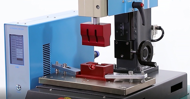 灵科超声波焊接机