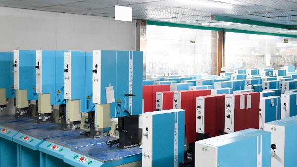 超声波焊接机的结构与安全性