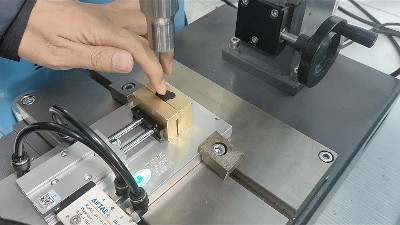 超声波焊接机在<i style='color:red'>电子元器件焊接</i>中的应用详解