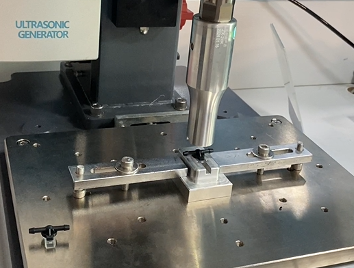 PC和ABS电子配件超声波焊接