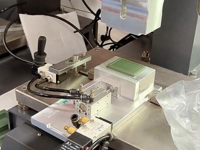 北斗报位终端充电器超声波焊接