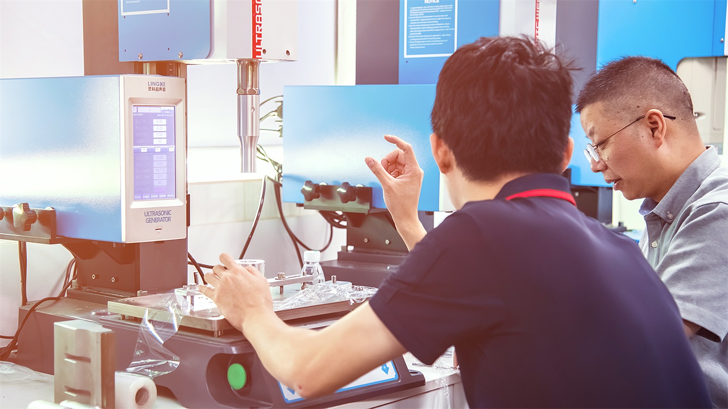 分析<i style='color:red'>新栋力超声波</i>焊接机振幅调节系统的潜在问题及维修流程