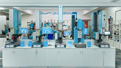 熔接乏力？解析<i style='color:red'>三江超声波</i>焊接机遭遇 “肌无力” 的神秘困境