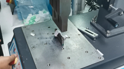 <i style='color:red'>常德超声波焊接机</i>：玩具制造的得力助手